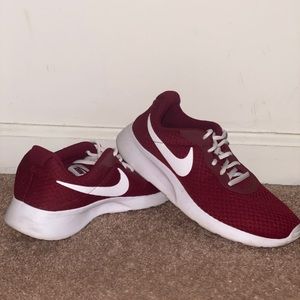 Burgundy Nike Tanjun Running Shoe